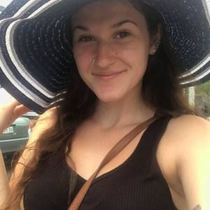 Meet your Posher, Becky